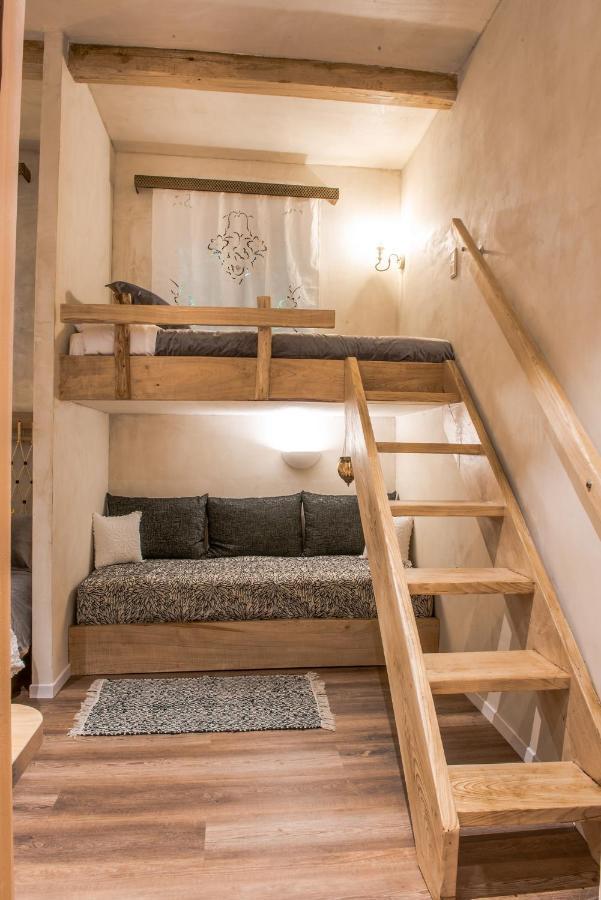«Σκλάβας Χνάρι» Παραδοσιακός Ξενώνας Apartamento Magouliana Exterior foto