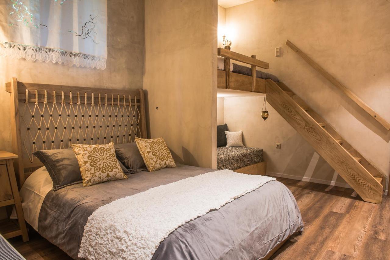 «Σκλάβας Χνάρι» Παραδοσιακός Ξενώνας Apartamento Magouliana Exterior foto